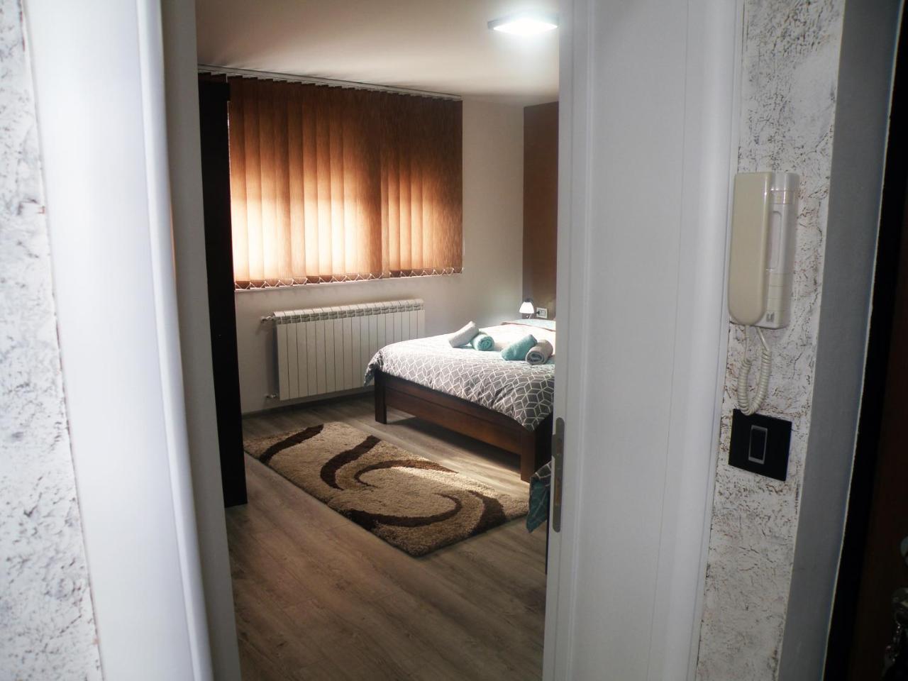 Kristal Apartmani Arandjelovac Exteriör bild