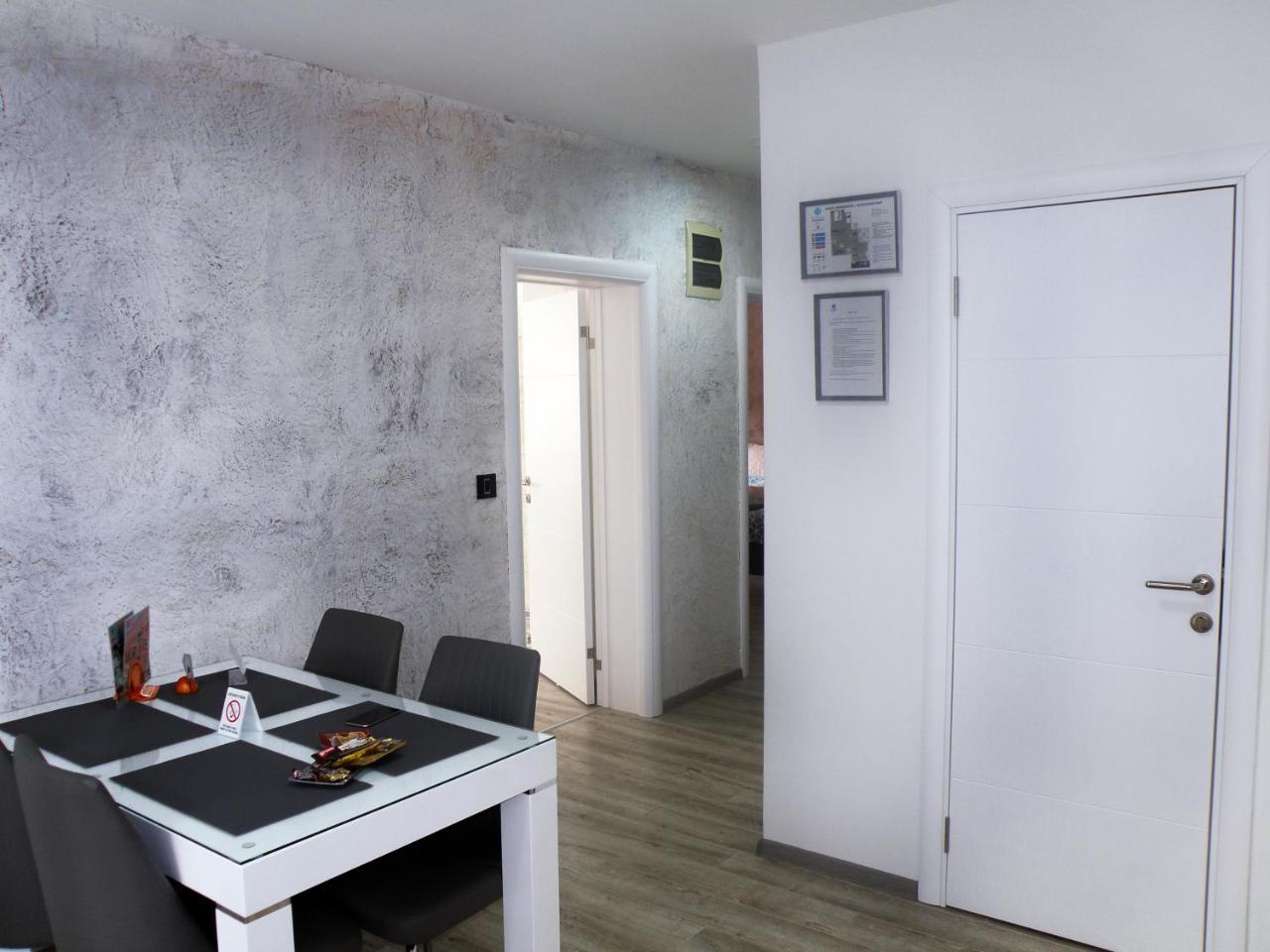 Kristal Apartmani Arandjelovac Exteriör bild